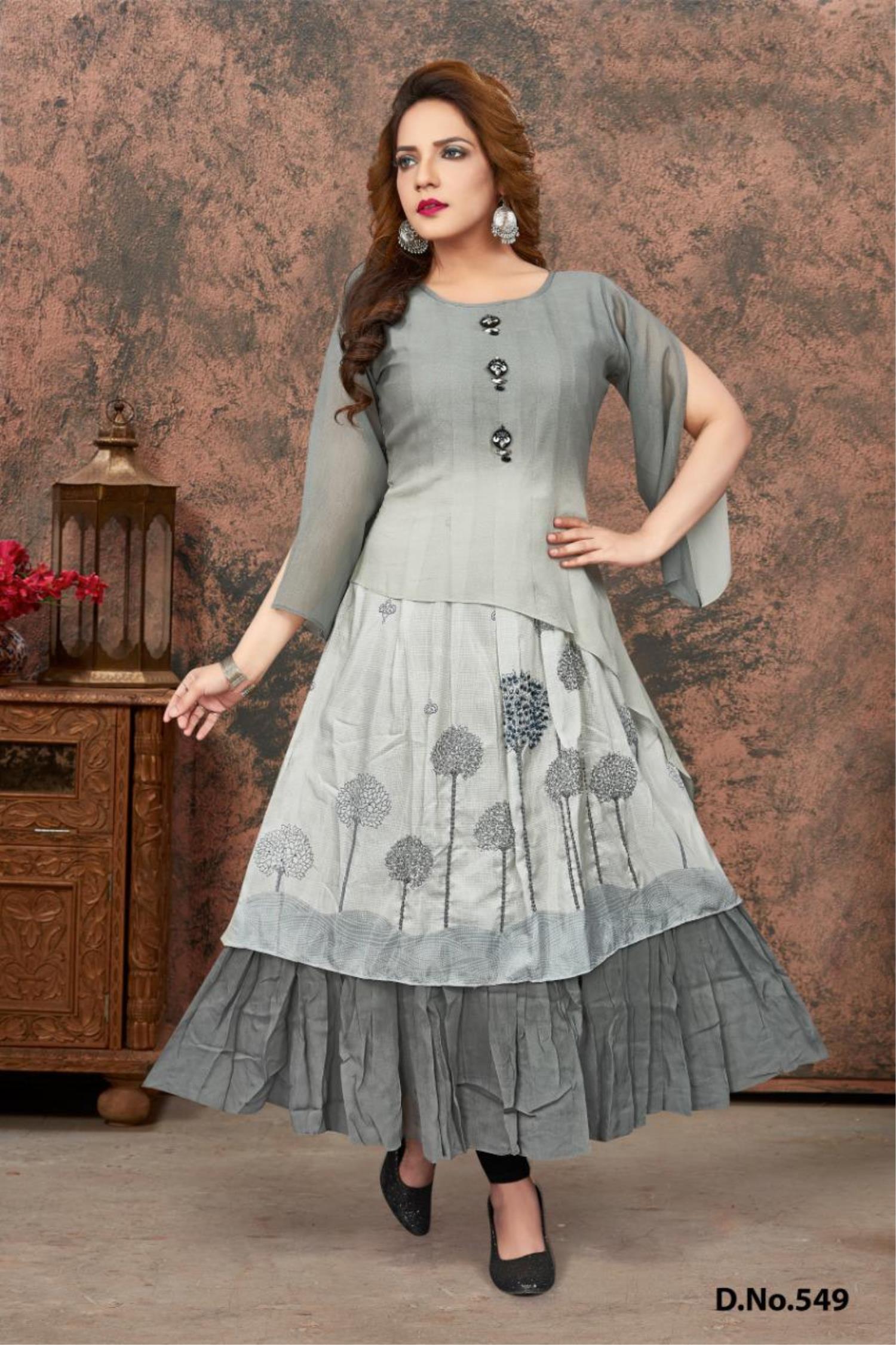 Grey silk kurti with pinch chiffon dupatta | Old fashion dresses, Silk kurti,  Fashion