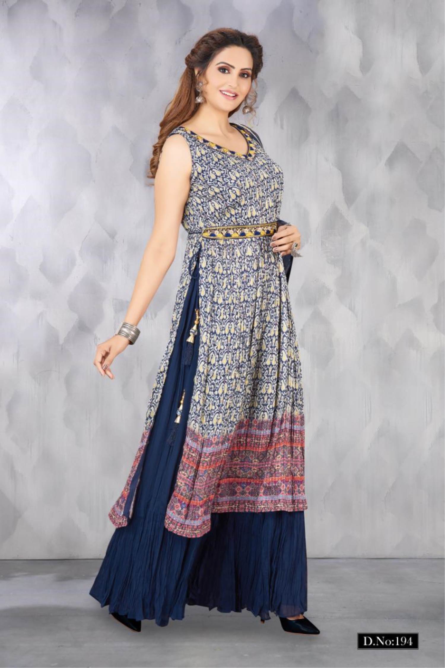 Pin by Sreenidhi Reddy on Designer saree blouse patterns | Fancy dress  design, Party wear indian dresses, Designer dresses indian