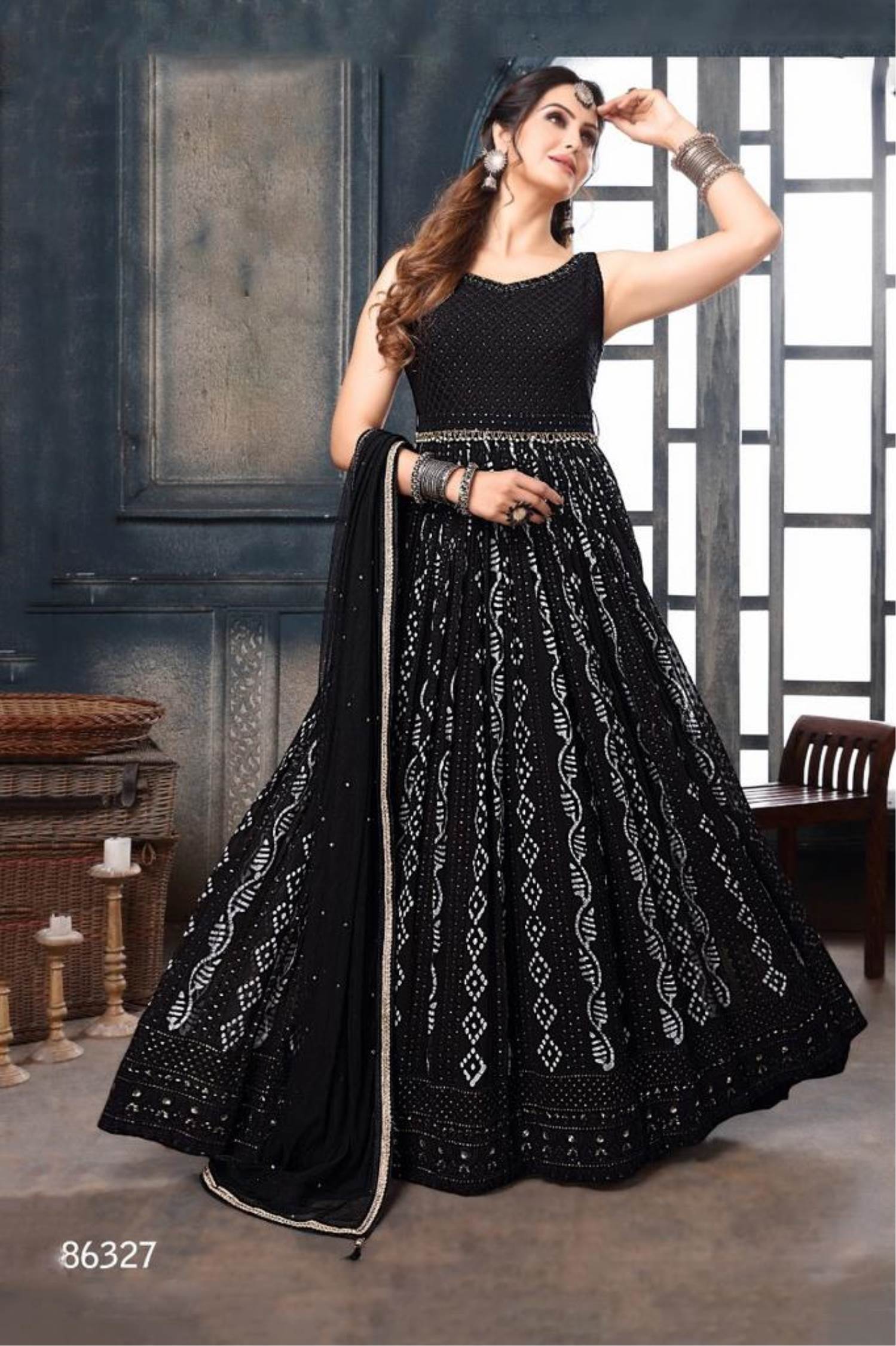 Georgette Z13 black gown at Rs 1069 in Surat | ID: 2849078535162