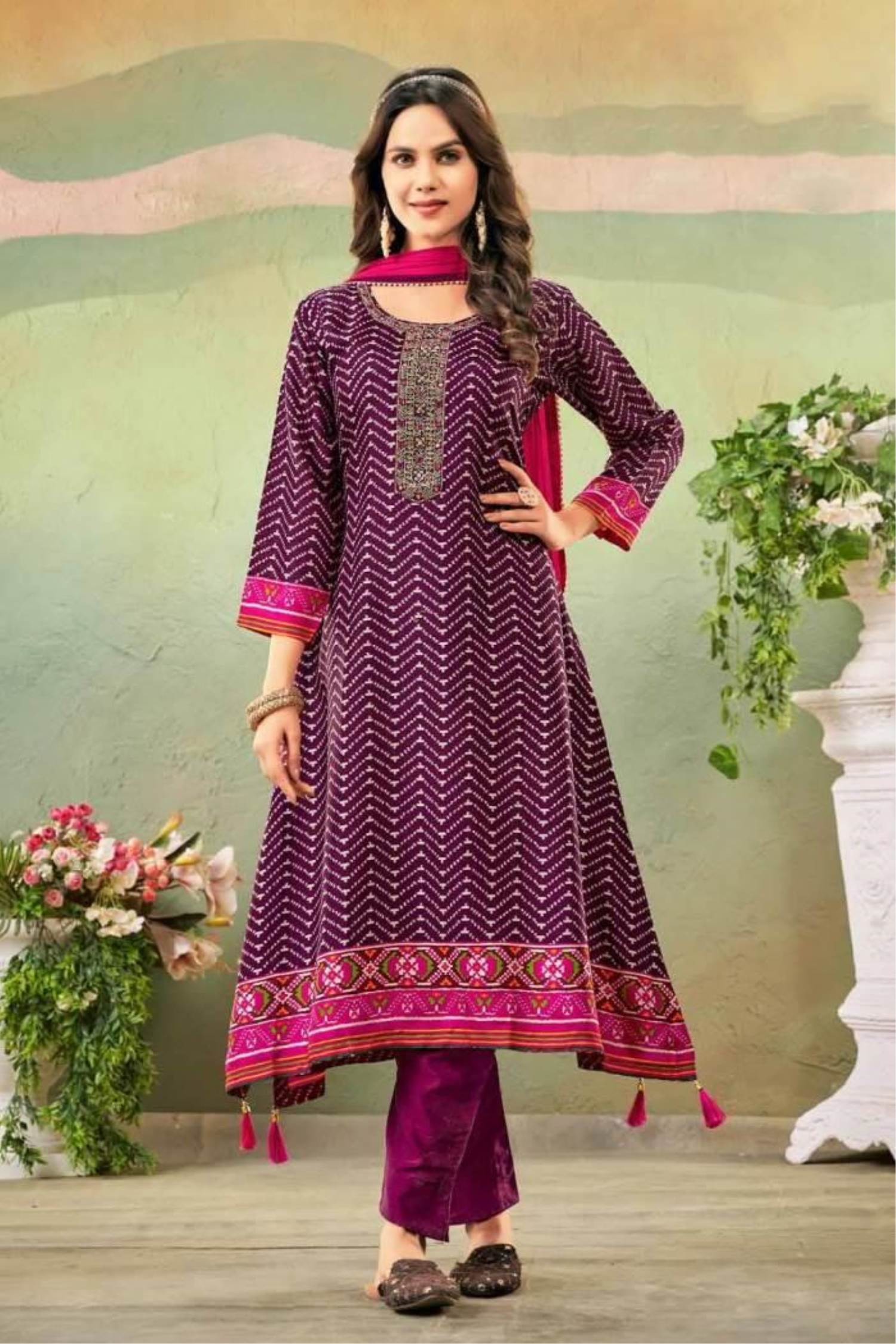 Daman Dress Design Kurti Daman Design With Lace 2020 Ghera Design Kameez  Fashion Trends #fashion | Fashion dresss, Casual wear dress, Stylish dress  book