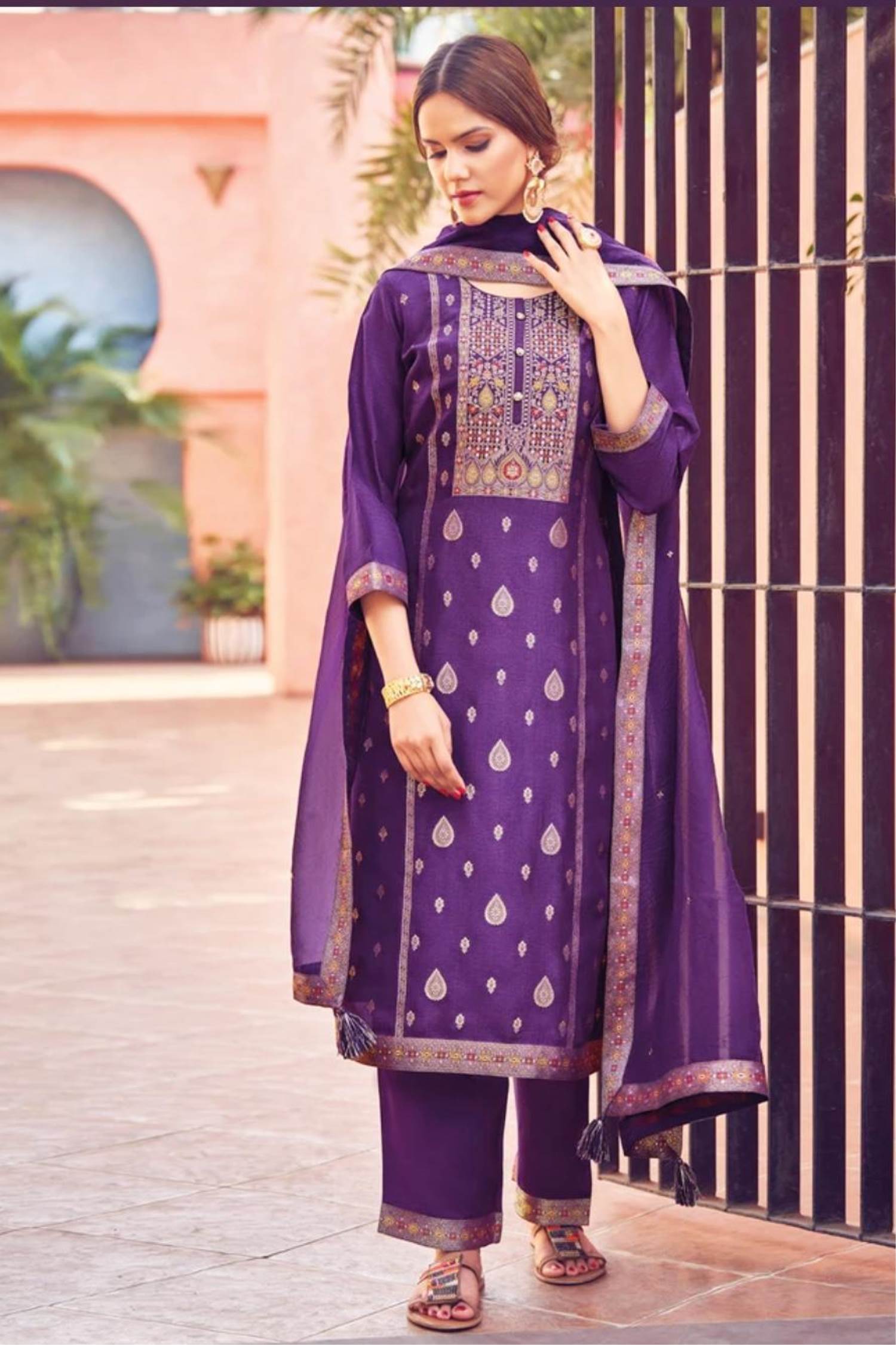 Embroidered Kurta Set with Dupatta - Gillori