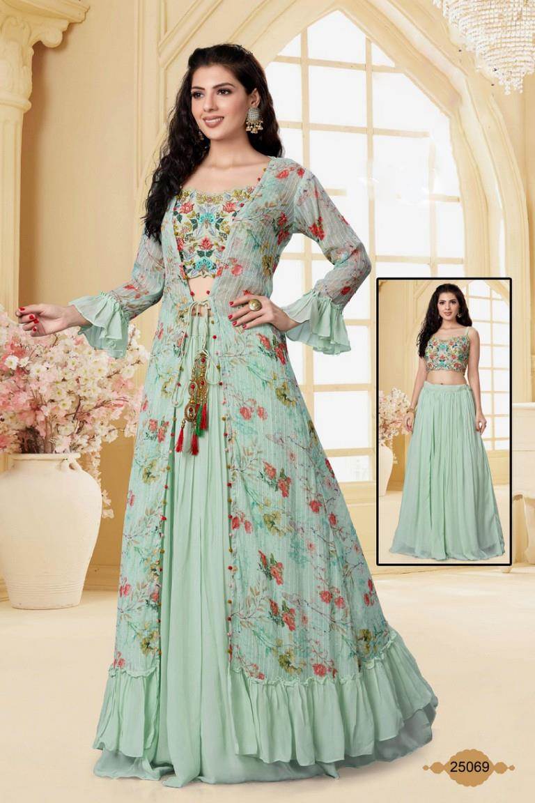 Pin by Navneet Kour on ethnic | Anarkali dress pattern, Designer dresses  casual, Indian dresses traditional