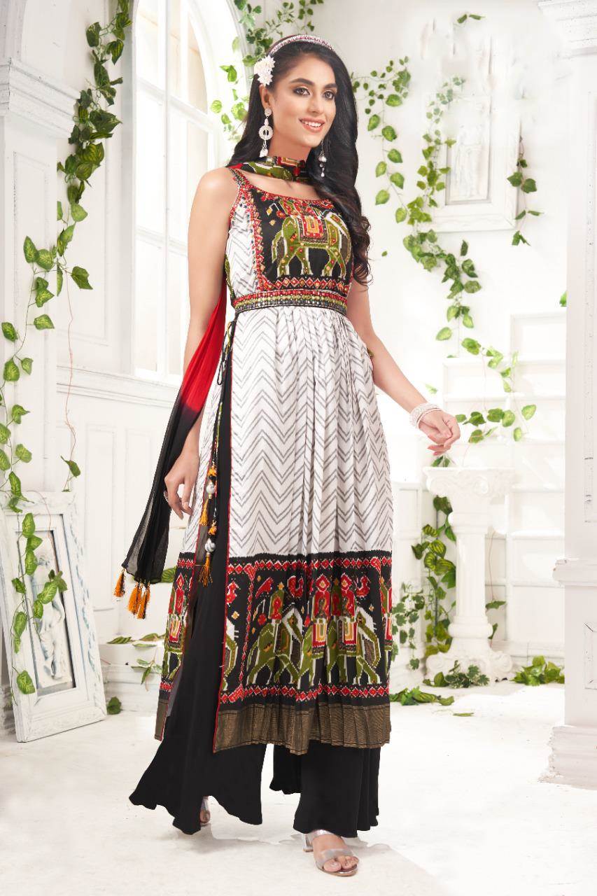Black and online white plazo suit