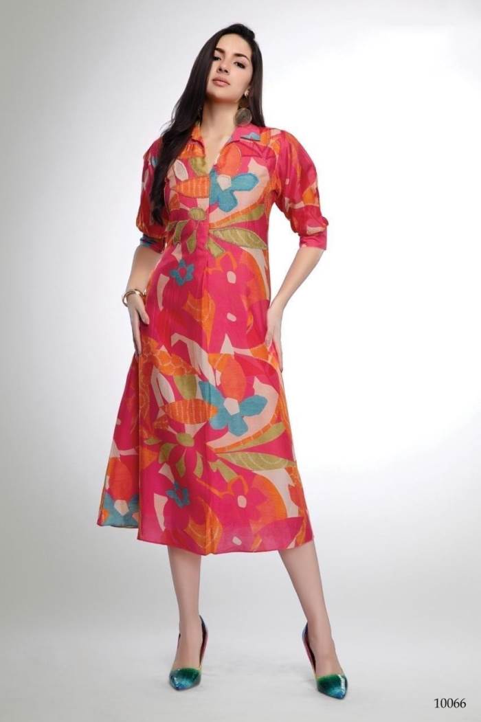 Black Color Casual Wear Straight Kurti