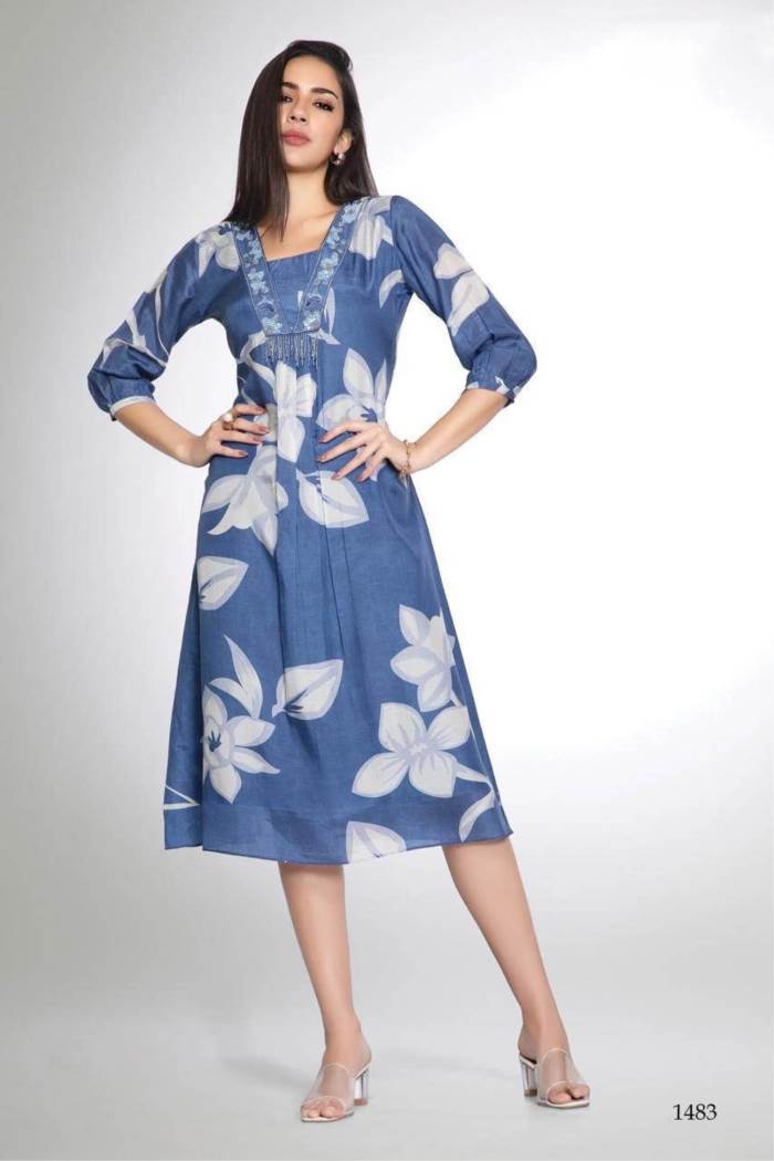 Blue Color Casual Collection Straight Kurti 