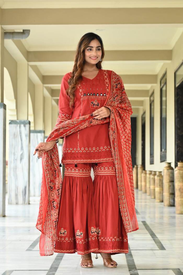 Maroon Color Casual Wear Indo-Western Gharara Suit