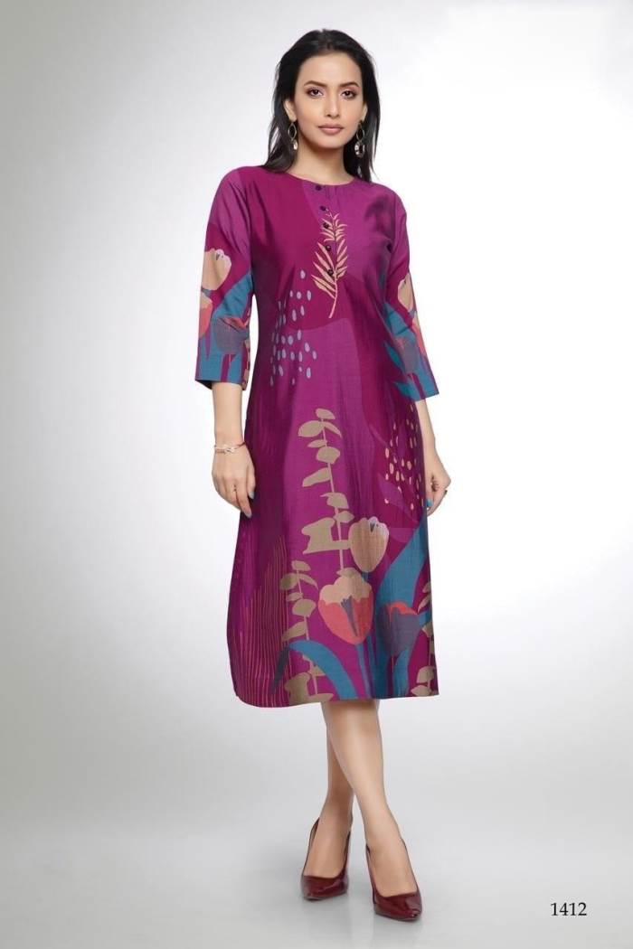 Magenta Color Casual Wear Straight Kurti