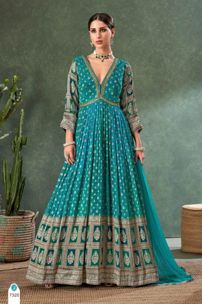 sampex Anarkali Gown Price in India - Buy sampex Anarkali Gown online at  Flipkart.com
