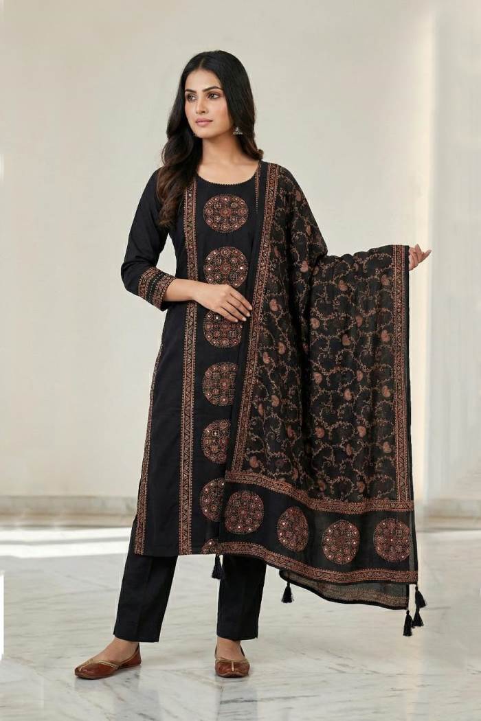 Black Color Printed Cotton Classy Kurti Set With Dupatta