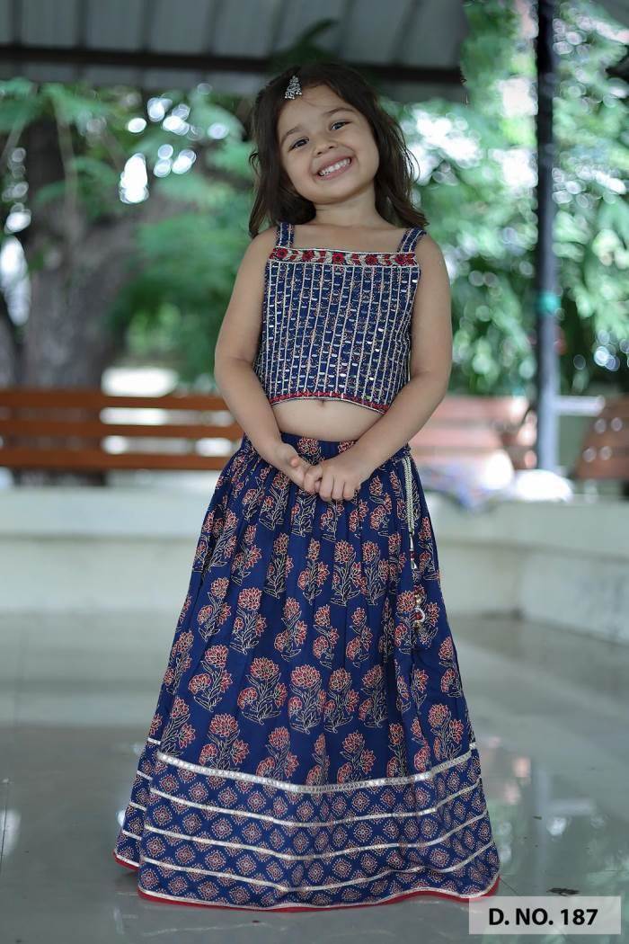 Navy Color Girls Wear Crop Top