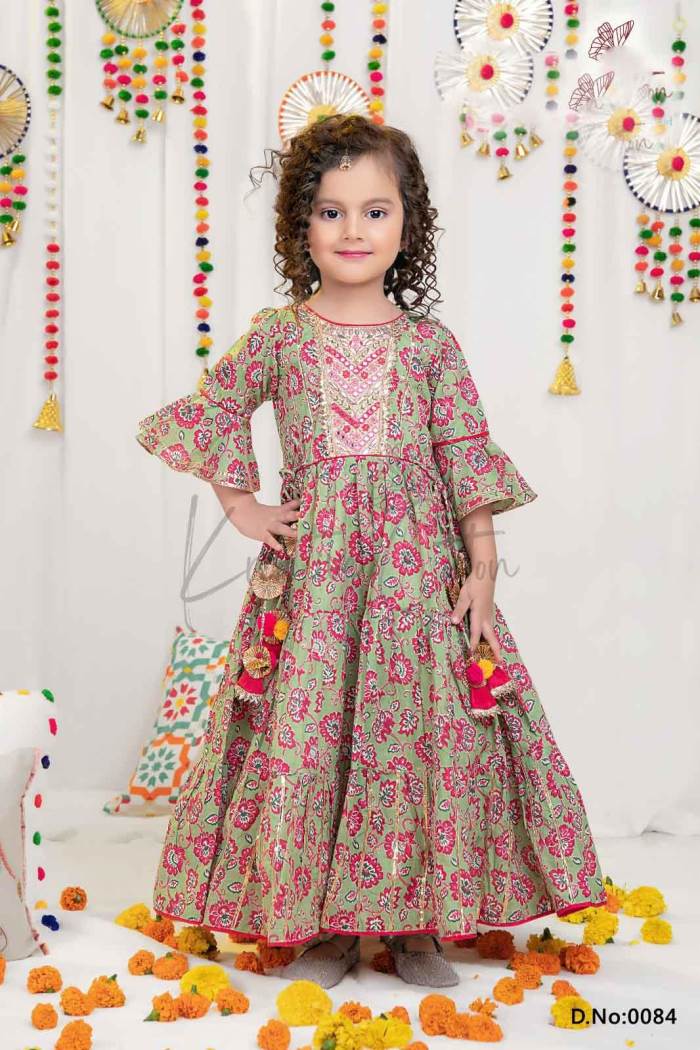 Green Color Party Wear Designer Gown