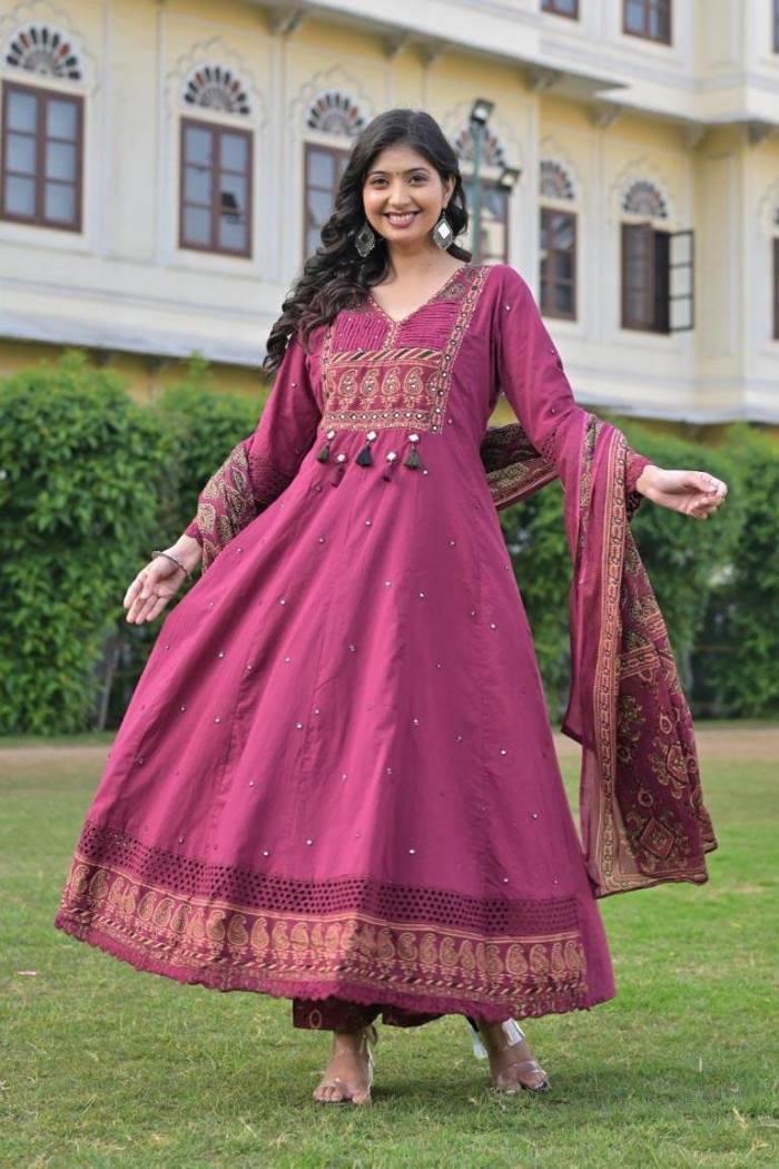 Merjanta Color Casual Collection Kurti Set