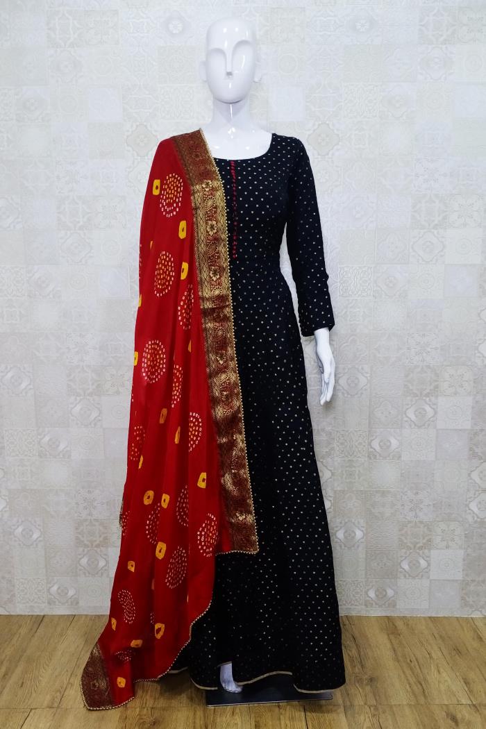 black maxi with red dupatta